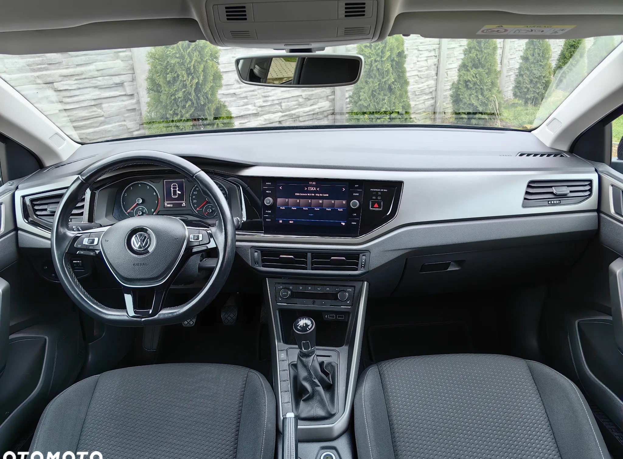 Volkswagen Polo cena 32900 przebieg: 112000, rok produkcji 2018 z Dąbrowa Górnicza małe 742